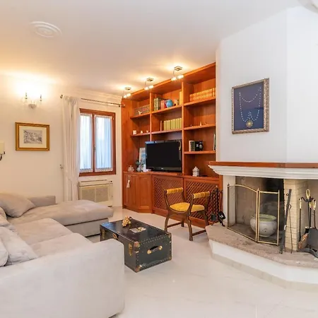 Vila Il Glicine Olbia